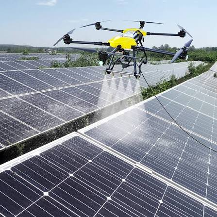 Solar Panel Temizleme Dronları